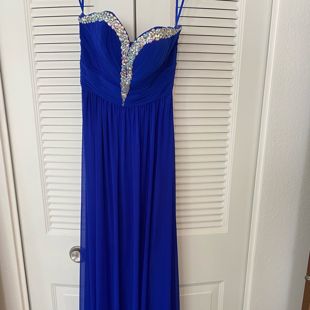 Floor Length Prom/Formal Dress